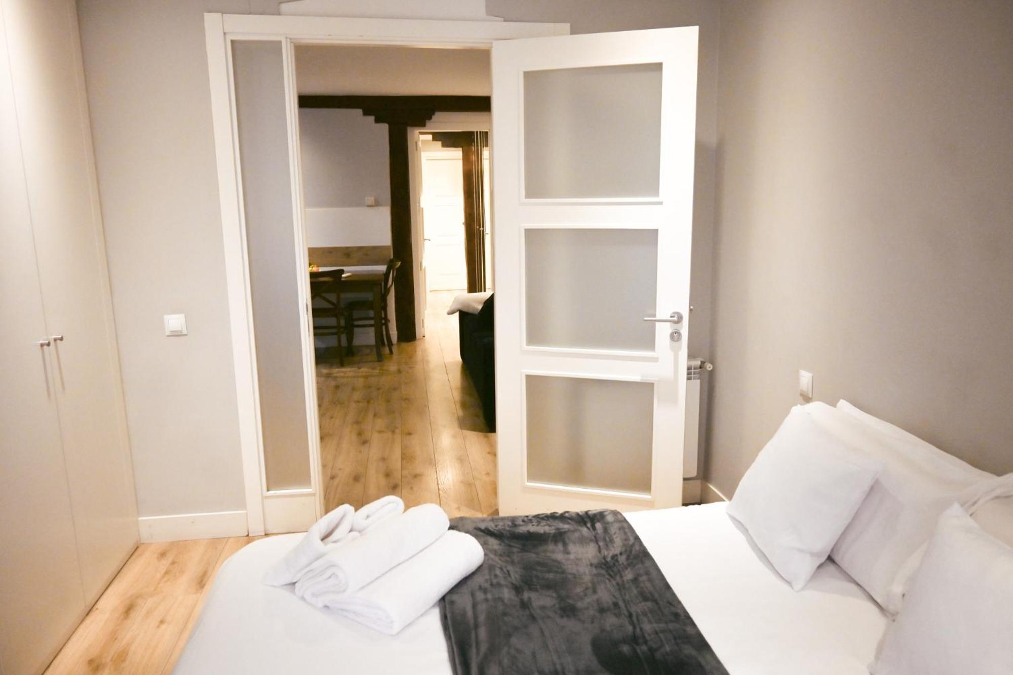 For You Rentals Apartment Temporal Madrid Cava Baja-La Latina Cab36 Bagian luar foto